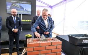 Uroczyste wmurowanie kamienia węgielnego pod nową inwestycję Panattoni dla nowego zakładu Grupy Fortaco w Knurowie (7)