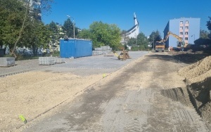 Budowa miejsc postojowych w rejonie ul. Armii Krajowej w Knurowie (9)