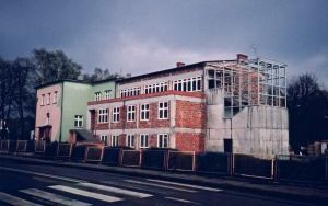Rozbudowa Miejskiej Szkoły Podstawowej nr. 3 przy ul. Michalskiego - lata 90-te XX w.
