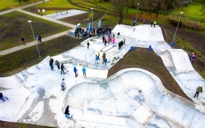 Skate Park na Knurowskich Błoniach (3)